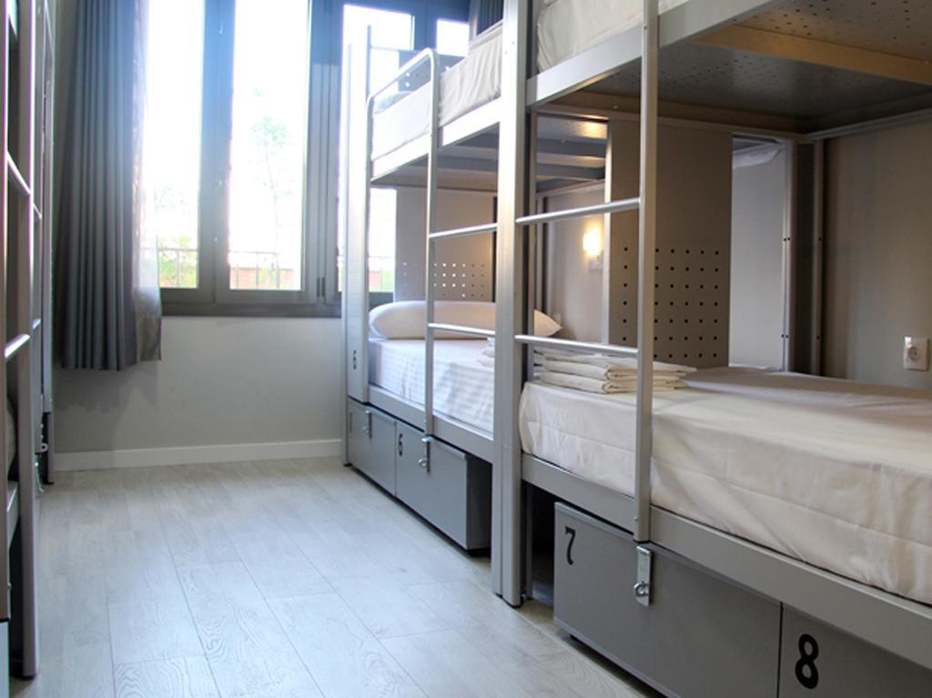 Private Room 8 Beds,1528650442:JPEG