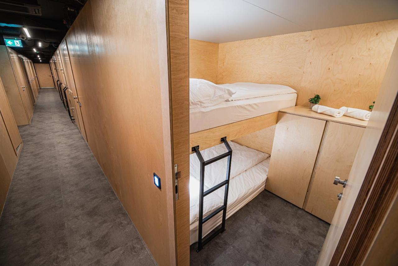 Etagenbetten im Kapselzimmer