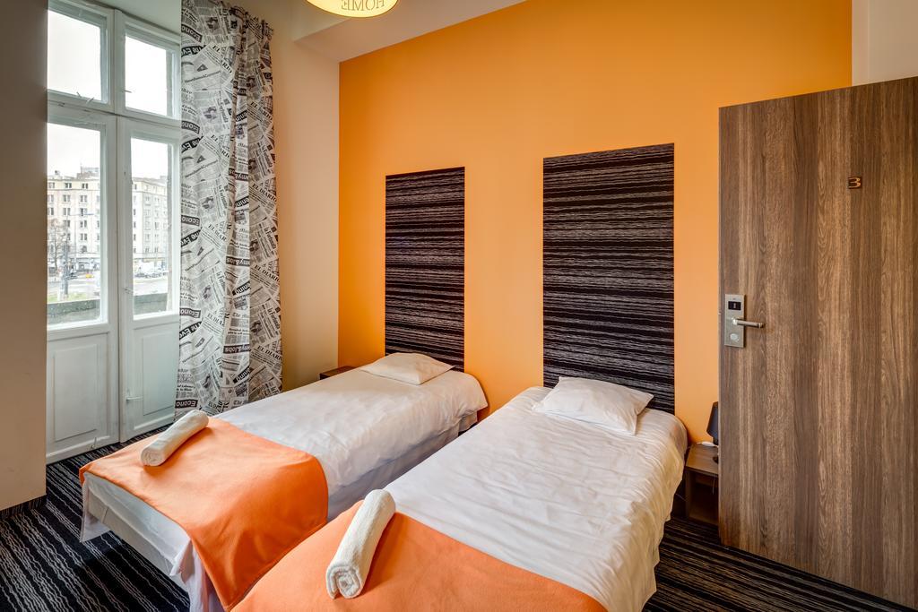 Doppel-/Zweibettzimmer mit Gemeinschaftsbad