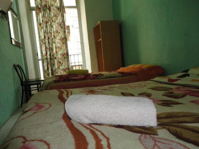 Doppel-/Zweibettzimmer mit Gemeinschaftsbad