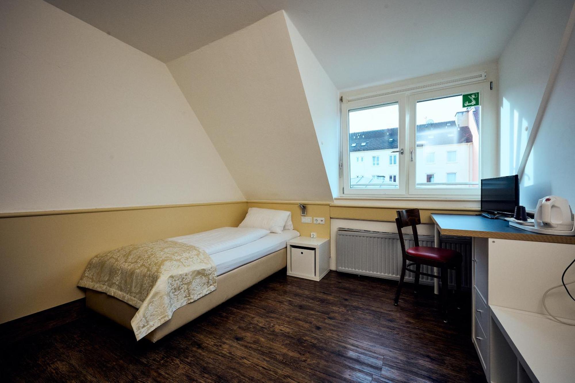 Single Room