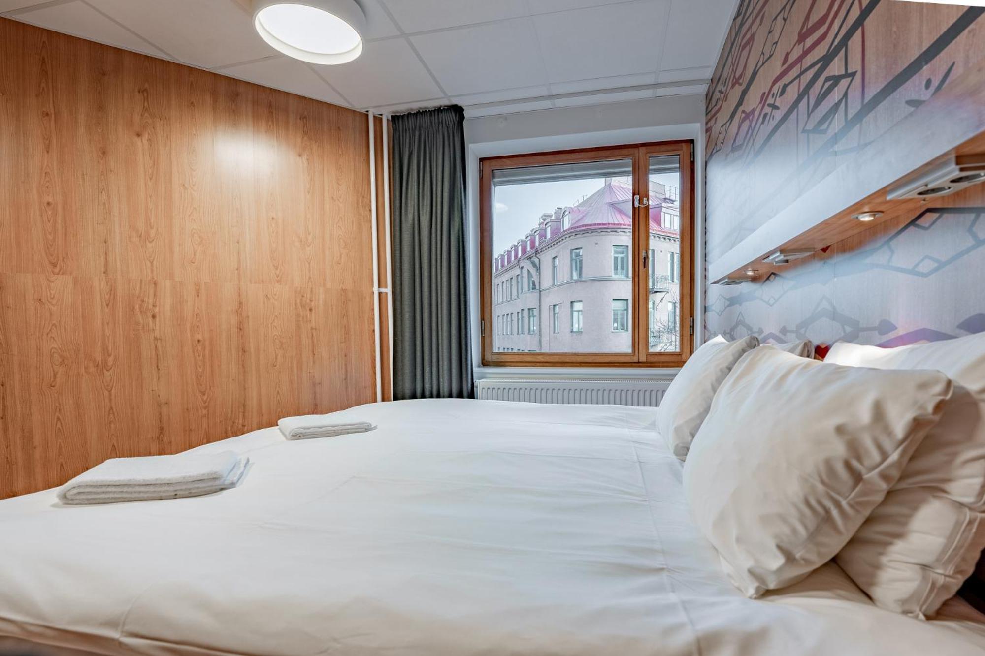 Deluxe King Room with private Bathroom