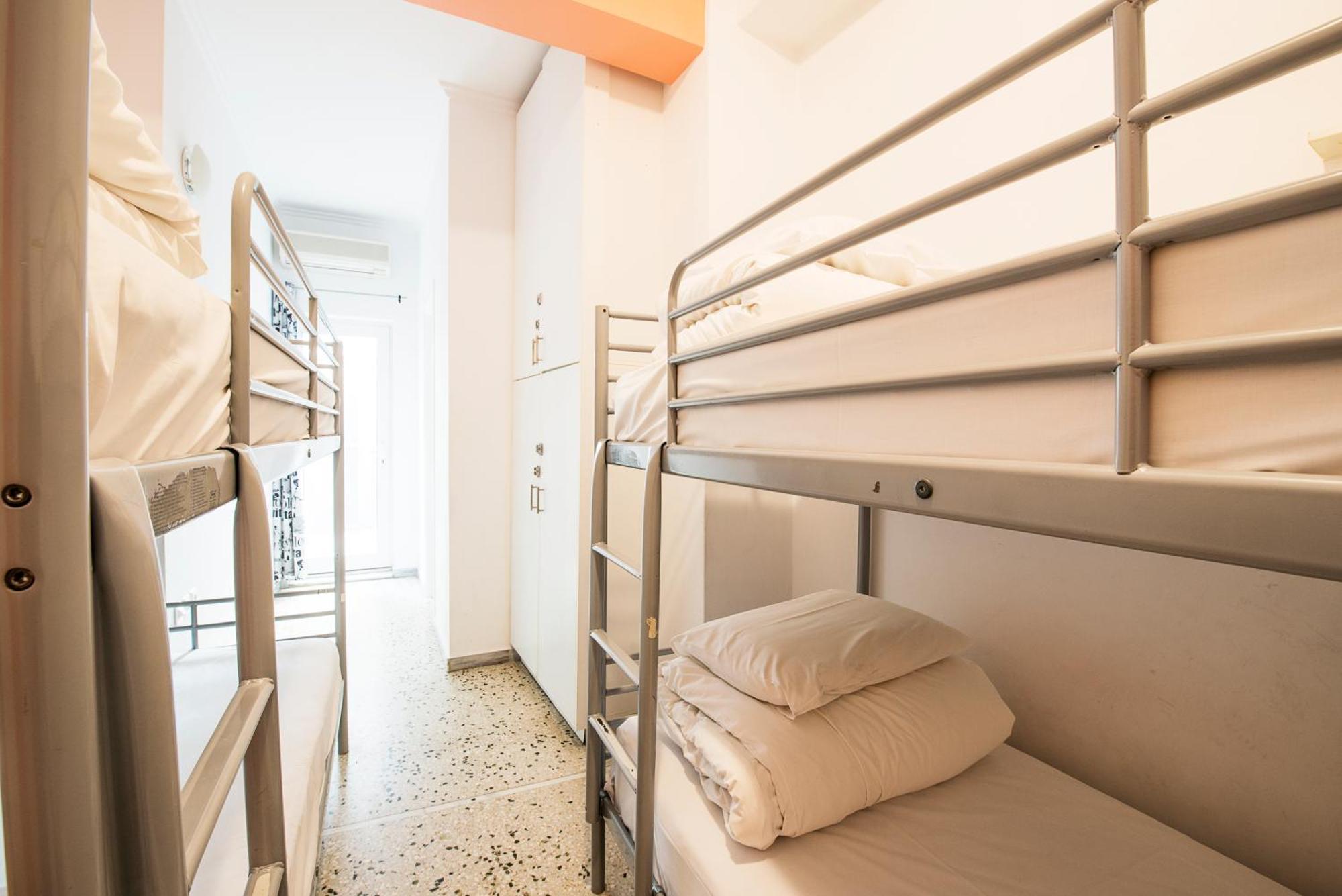 Bed in 4-Bed Female Dorm Ensuite,1214755624:JPEG