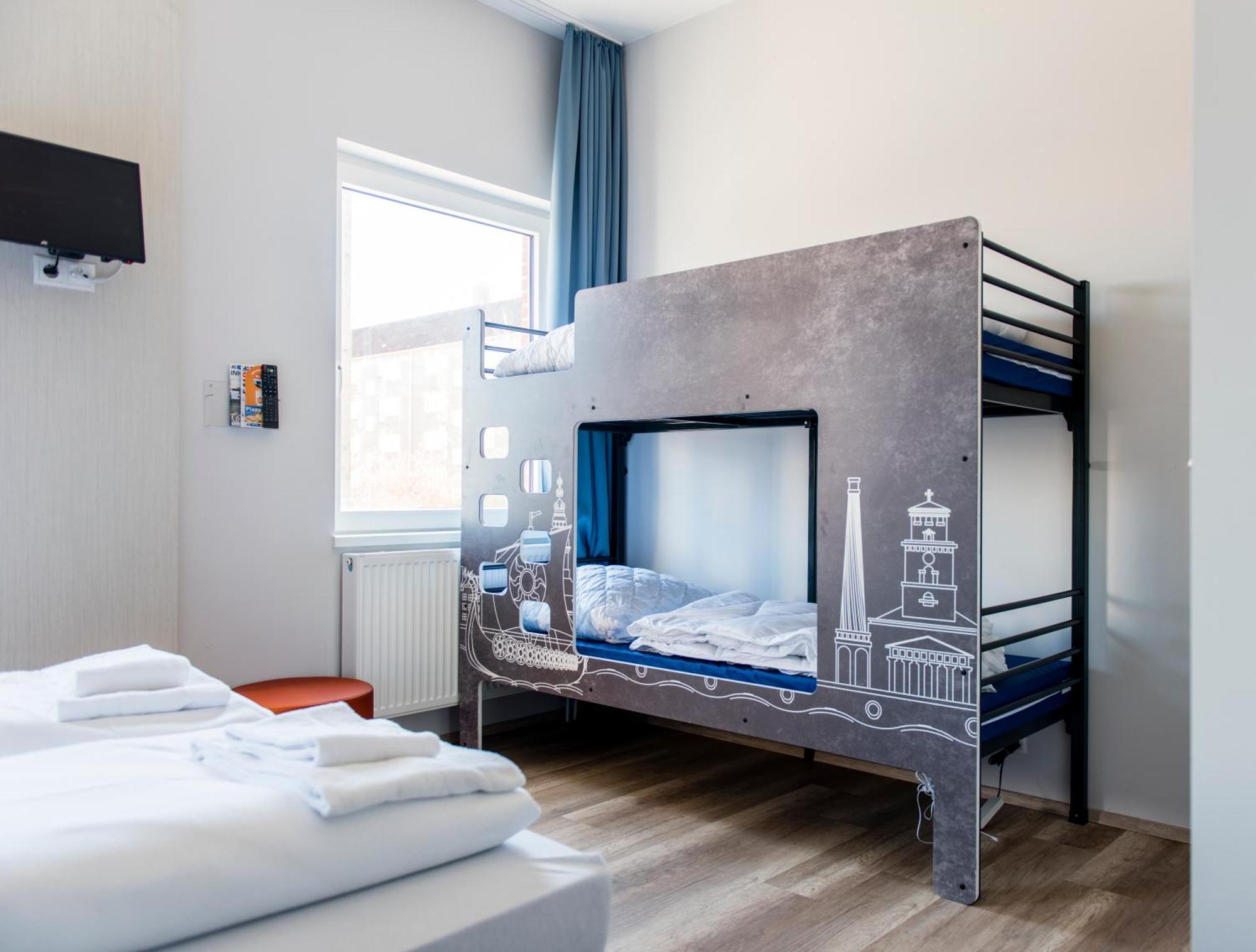 Bed 4-Bed Dormitory Room,1448147458:JPEG