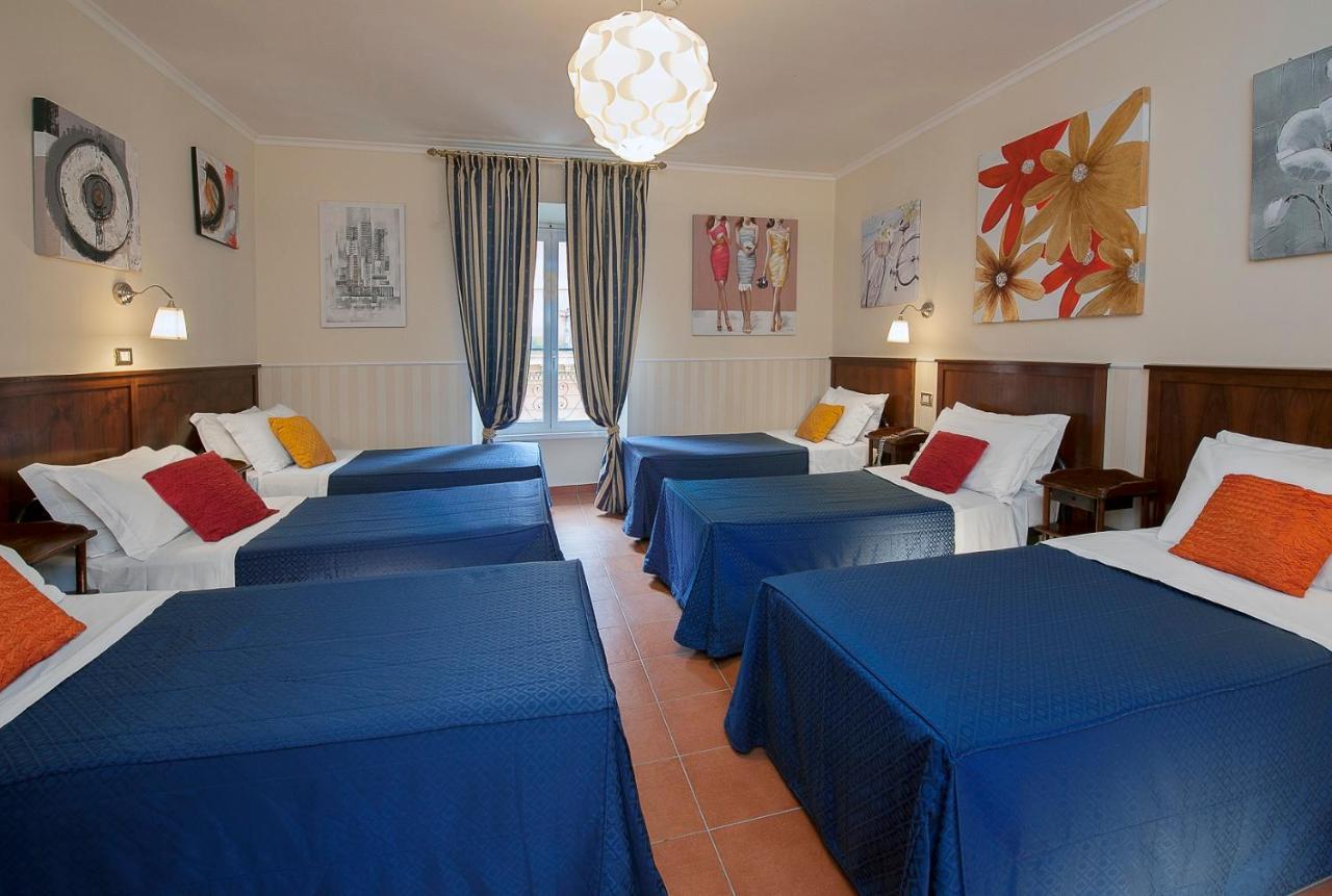 Familienzimmer mit Gemeinschaftsbad