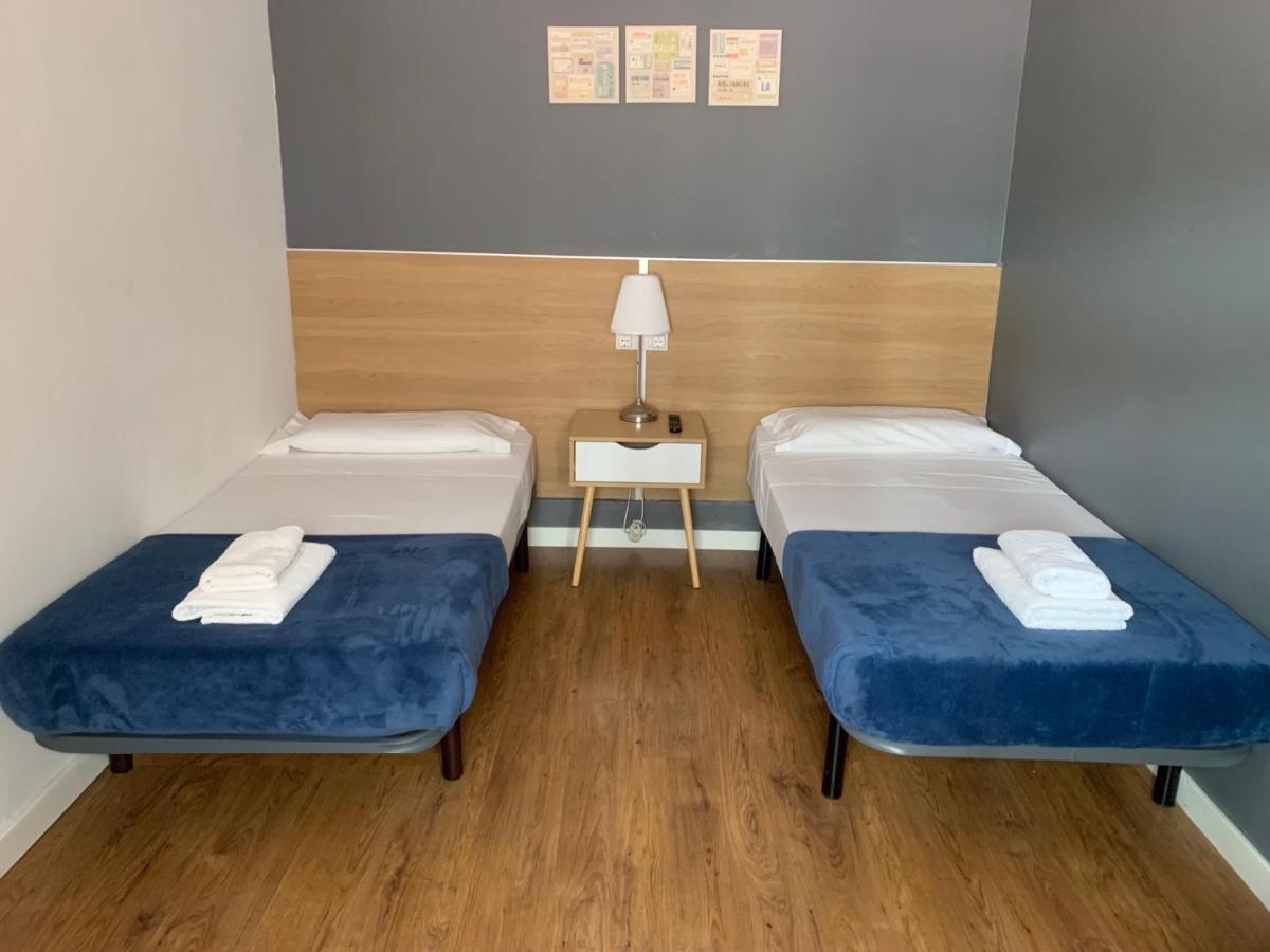 Zweibettzimmer mit Gemeinschaftsbad