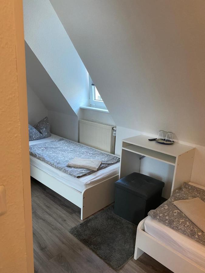 Zweibettzimmer mit eigenem Bad