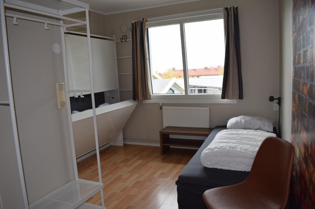 Triple Room Private Bathroom