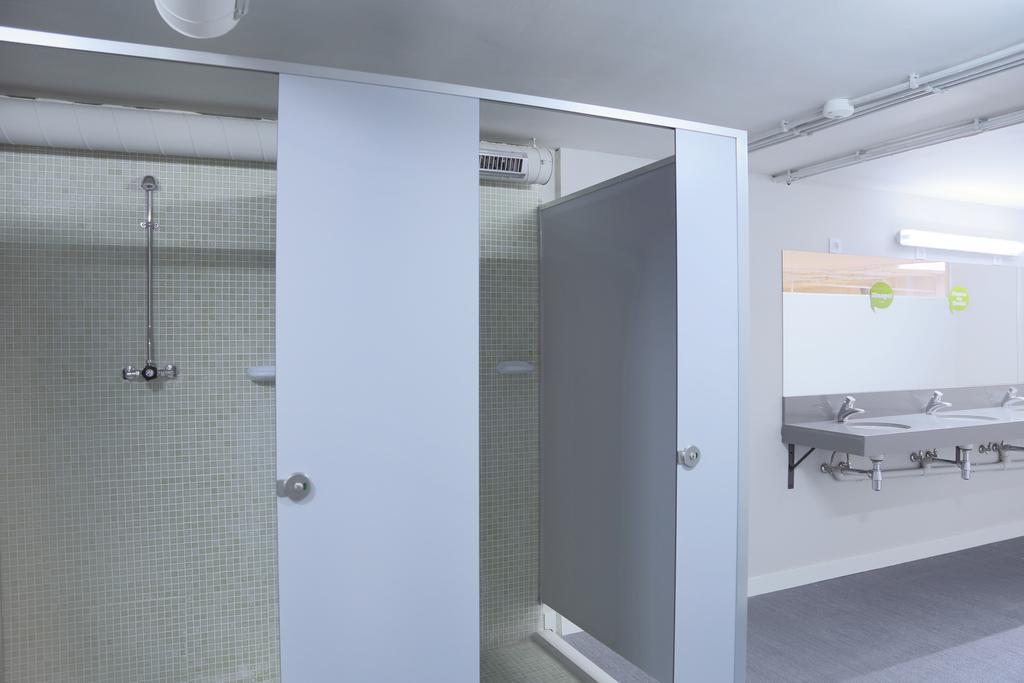Bett im gemischten Schlafsaal mit 24 Betten