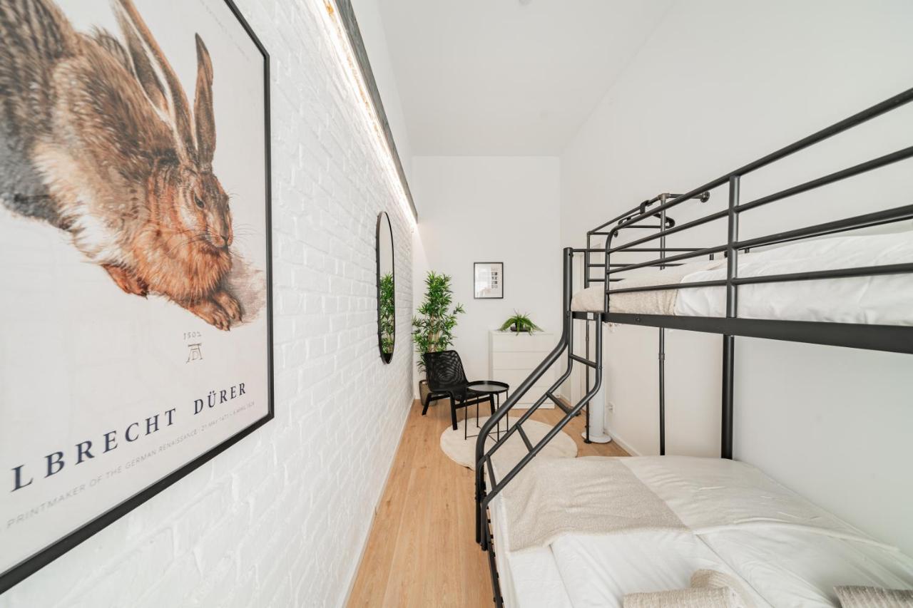 Dreibettzimmer mit Gemeinschaftsbad