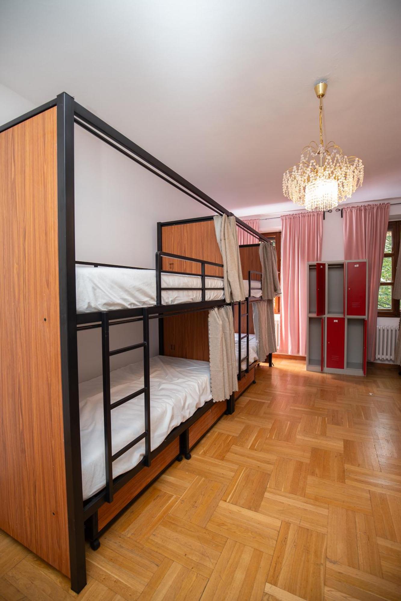 Female Bunk Bed in 10-Bed Dormitory Room
