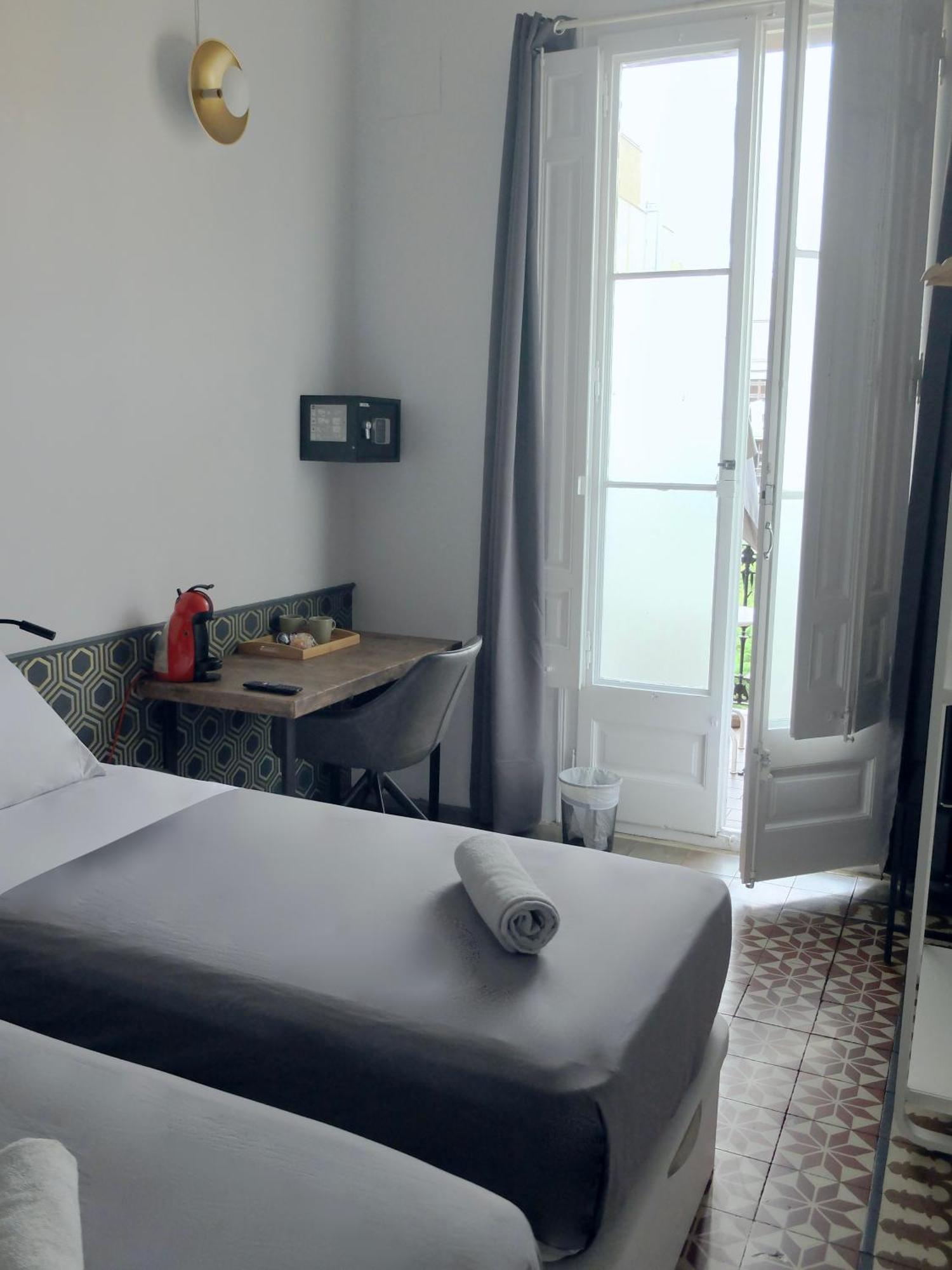 Zweibettzimmer mit eigenem Bad