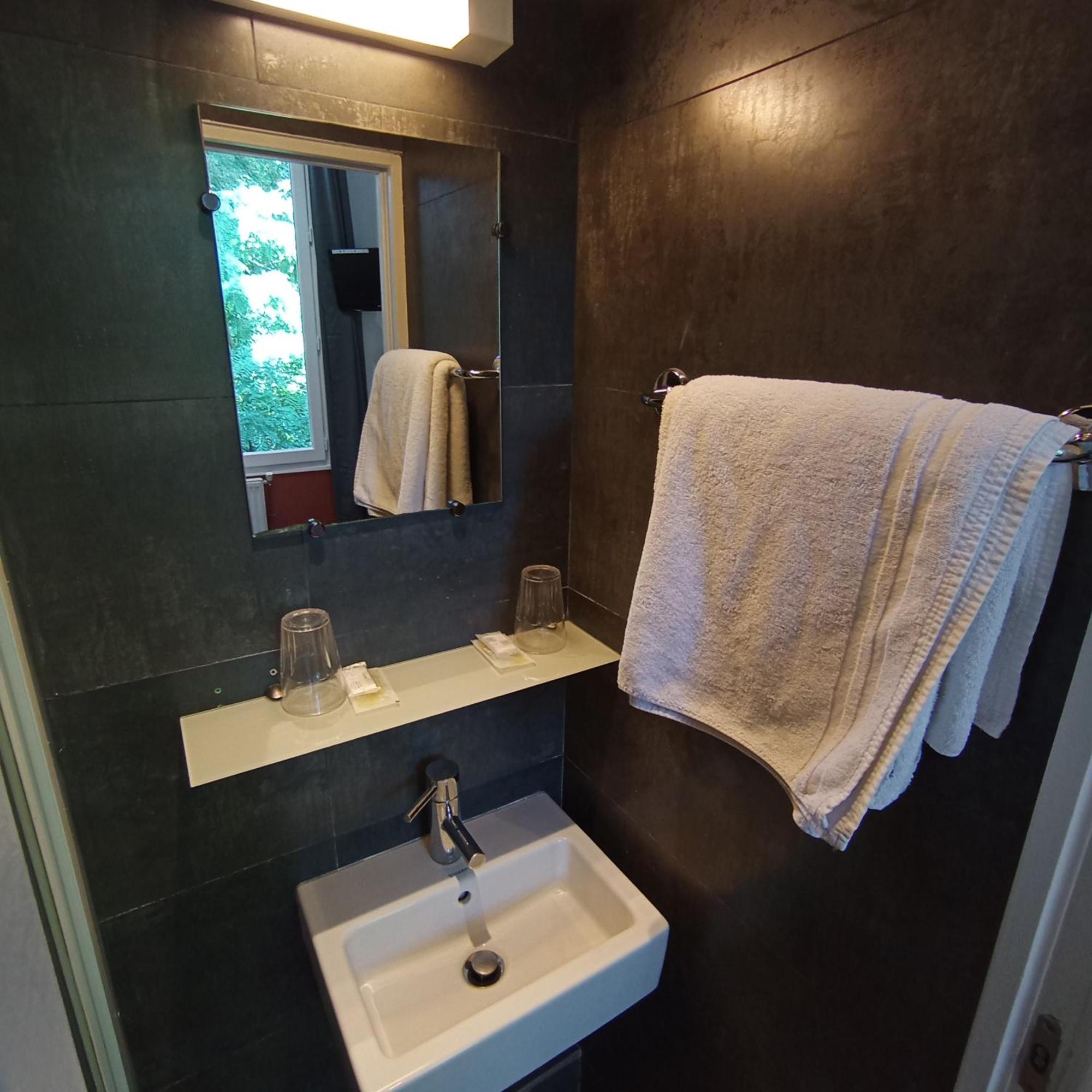 Doppelzimmer mit Gemeinschaftsbad