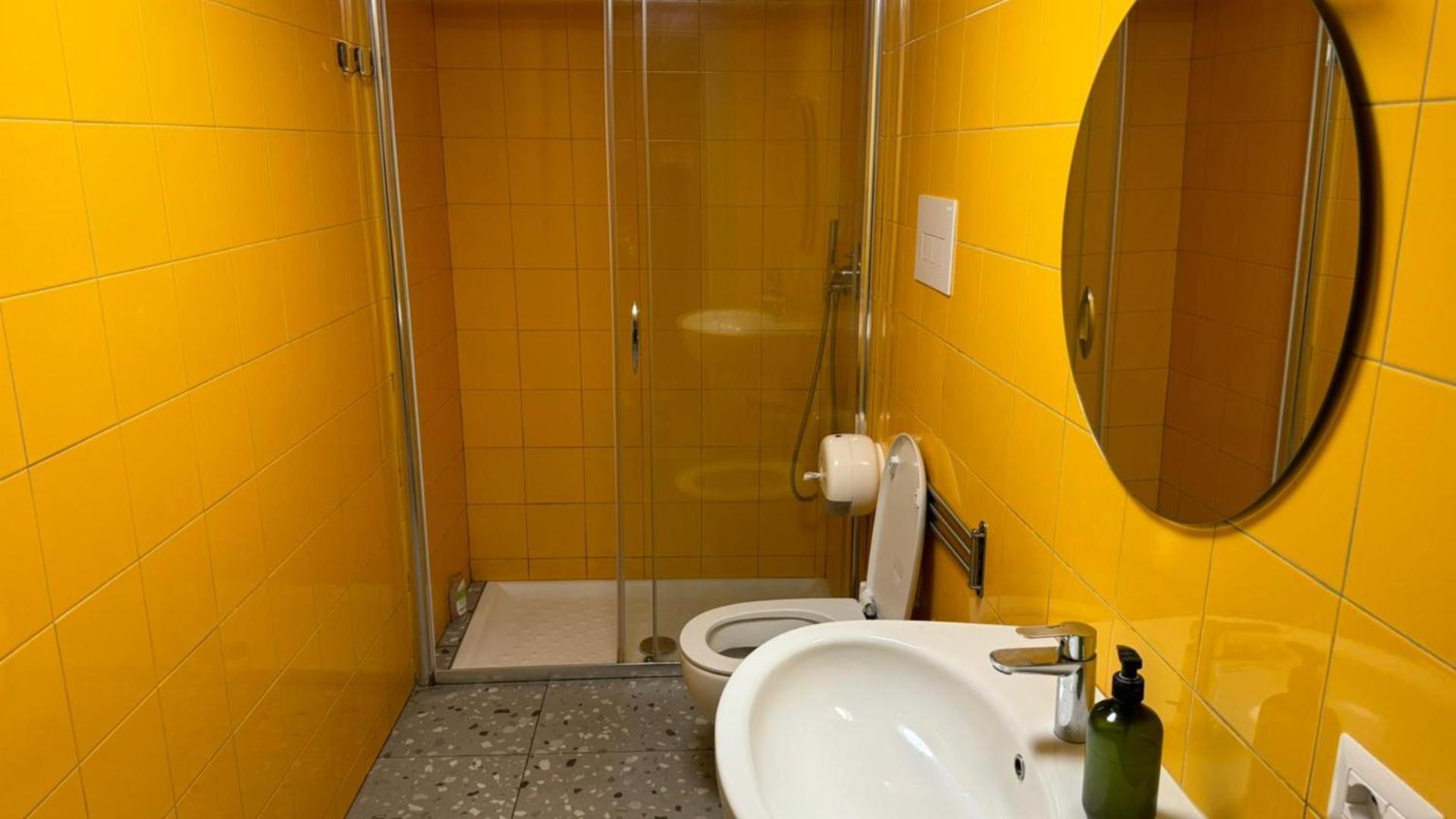 Bett im gemischten Schlafsaal mit 10 Betten