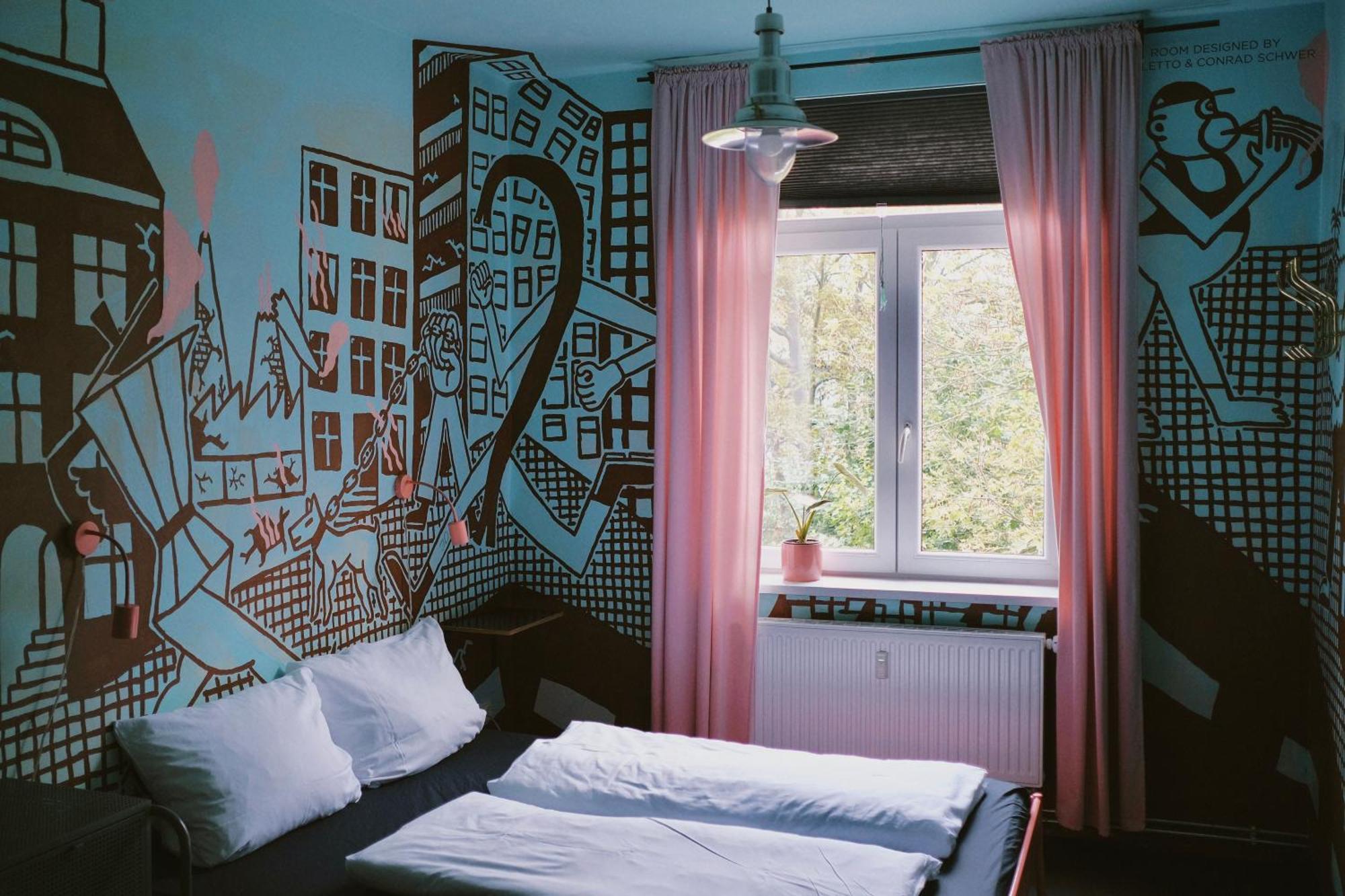 Double Room,1612978724:JPEG