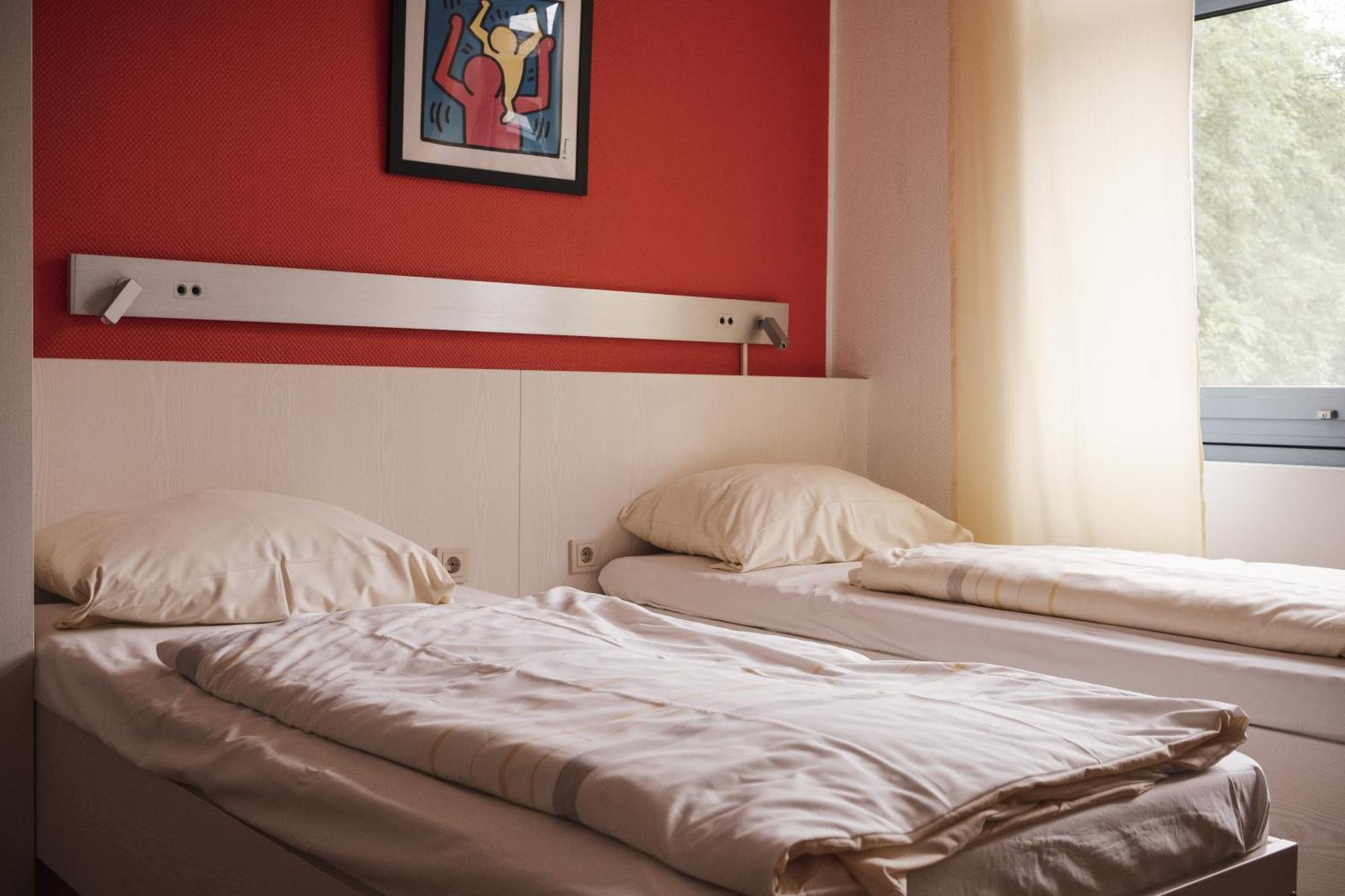 Large Twin Room,1662405126:JPEG