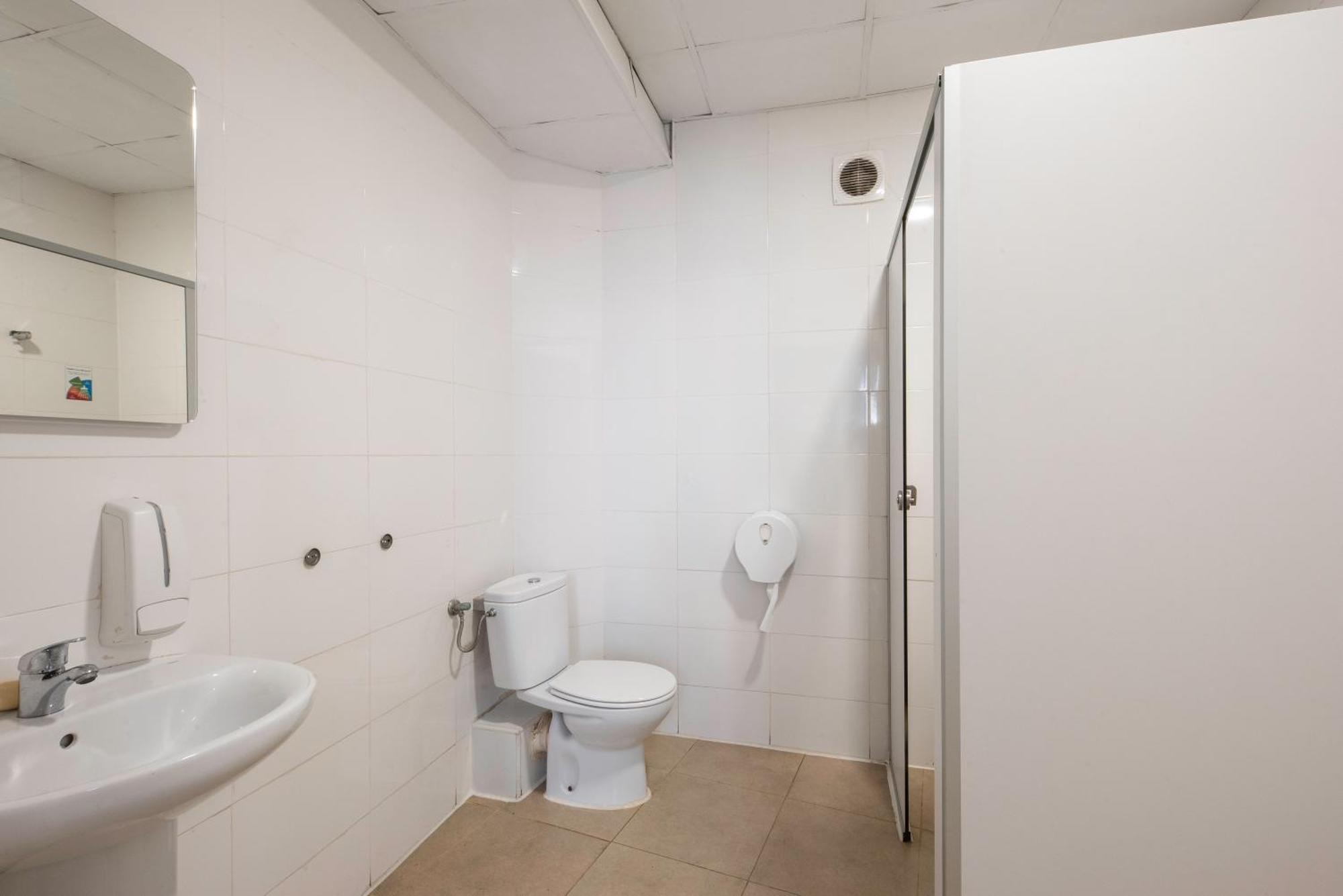 Bett im gemischten Schlafsaal mit 6 Betten und eigenem Bad