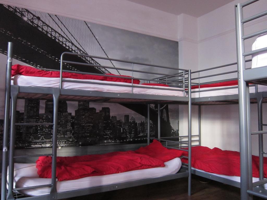 Bett im gemischten Schlafsaal mit 10 Betten