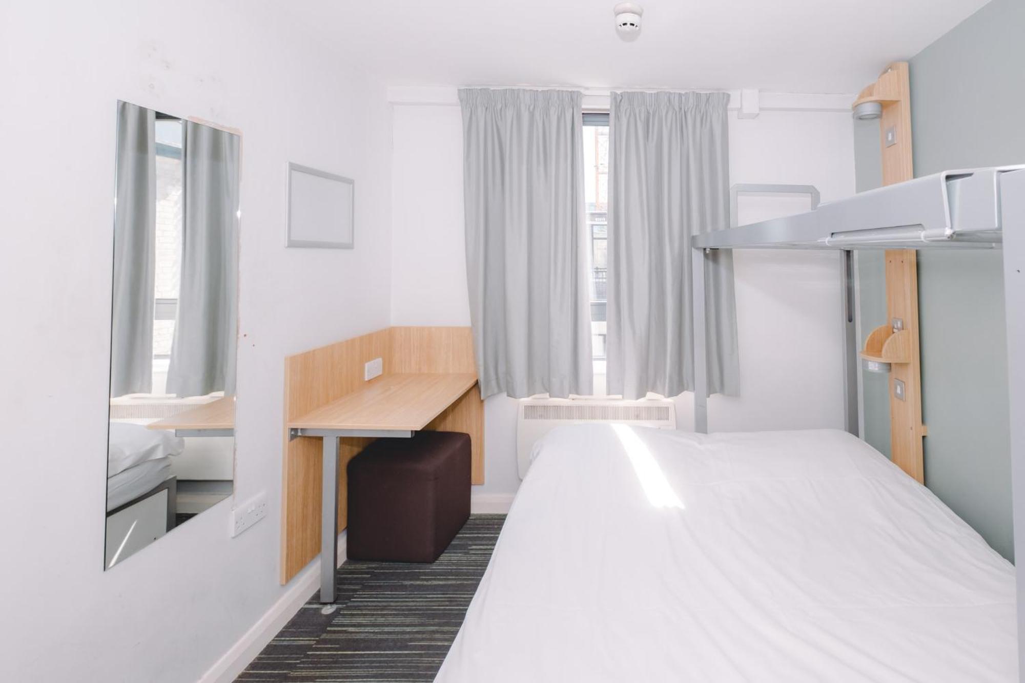 Doppelzimmer mit Gemeinschaftsbad