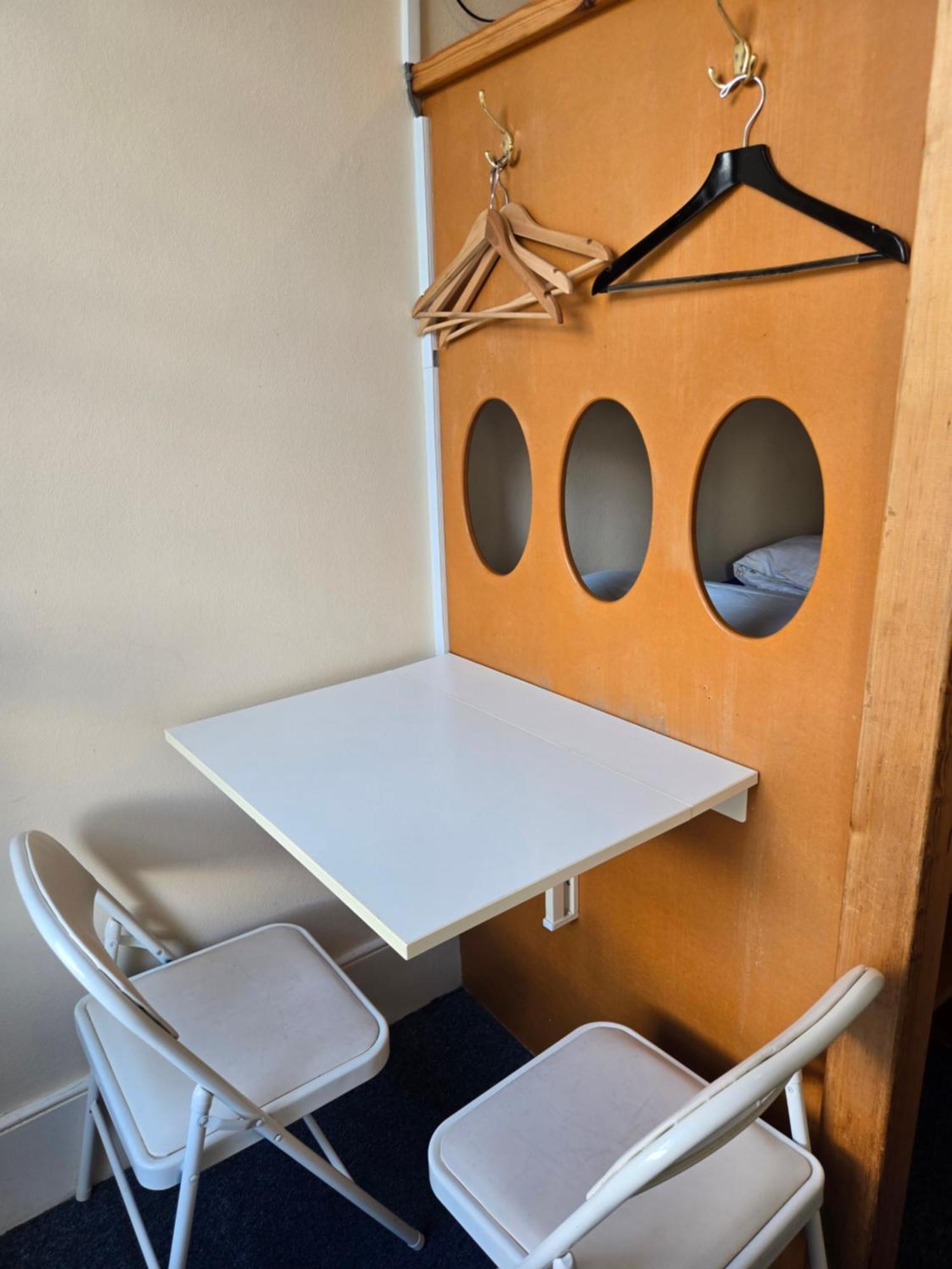 Standard Zweibettzimmer mit Gemeinschaftsbad