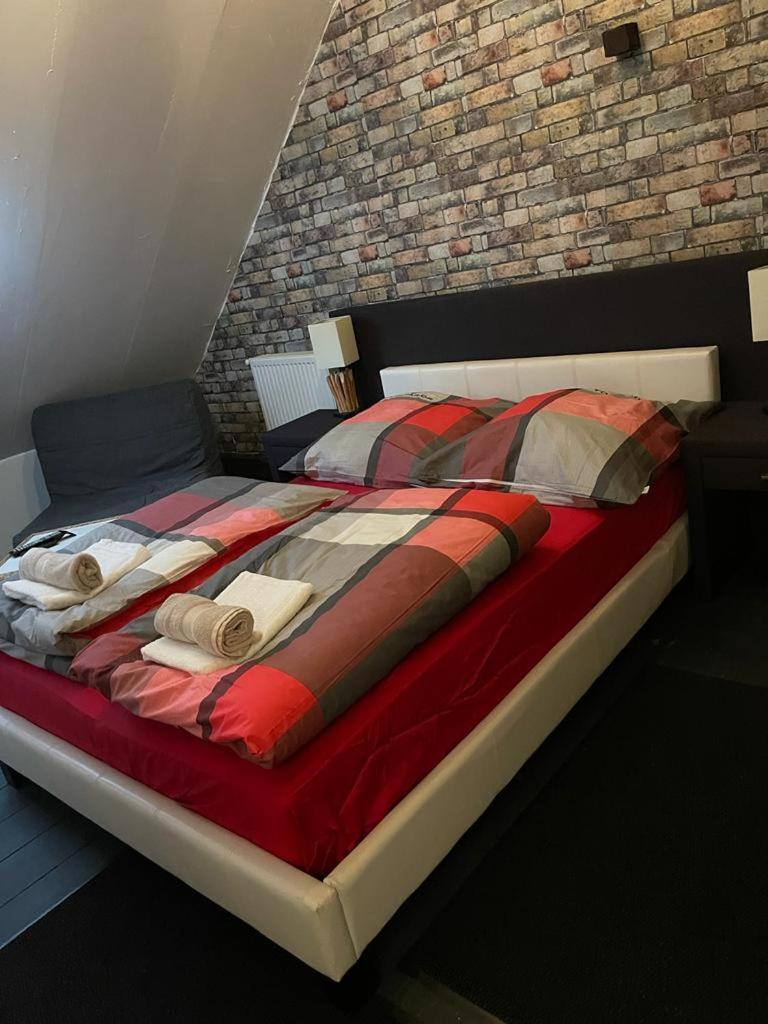 Doppelzimmer mit Gartenblick