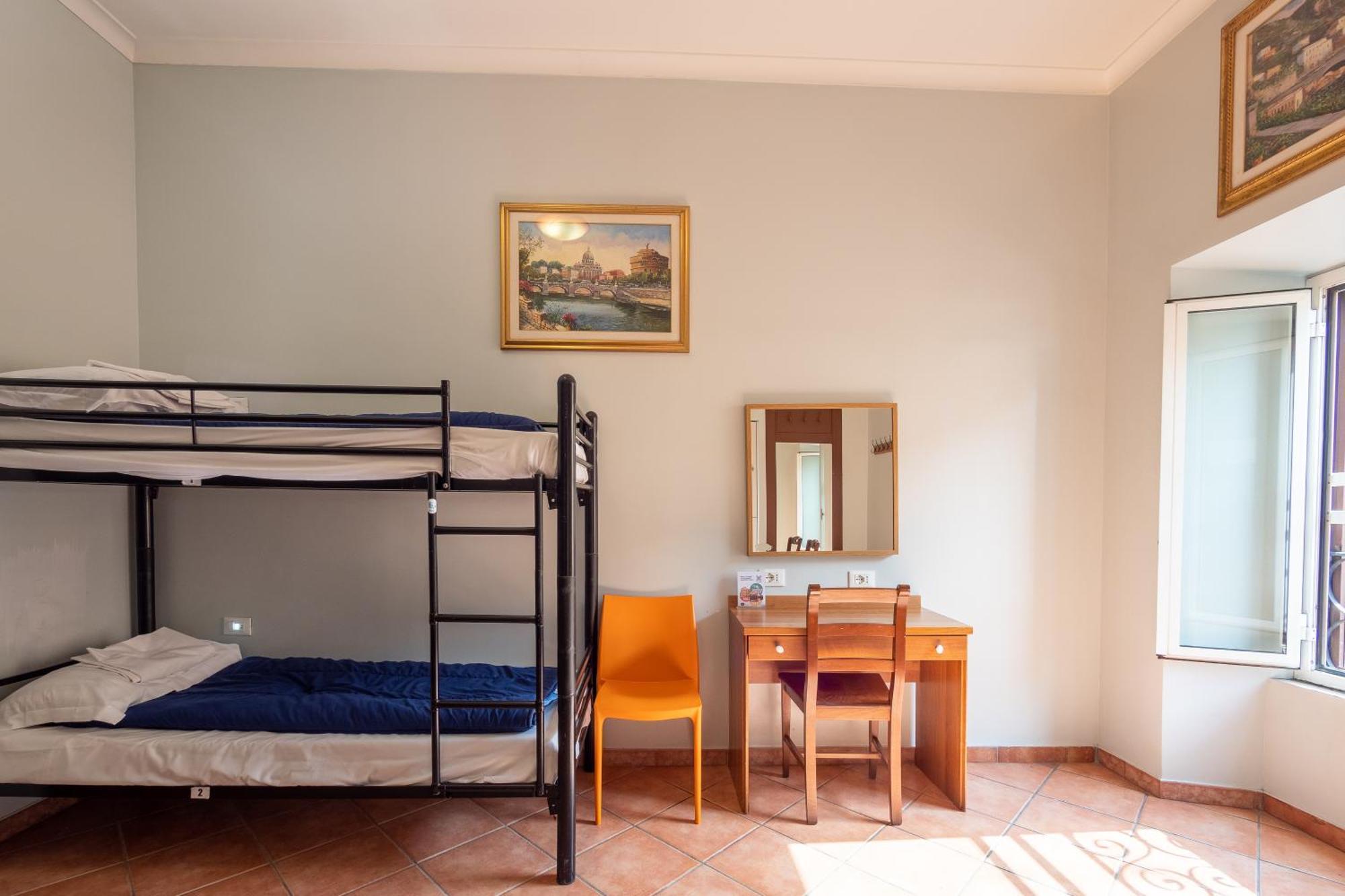 Bett im gemischten Schlafsaal mit 4 Betten und eigenem Bad