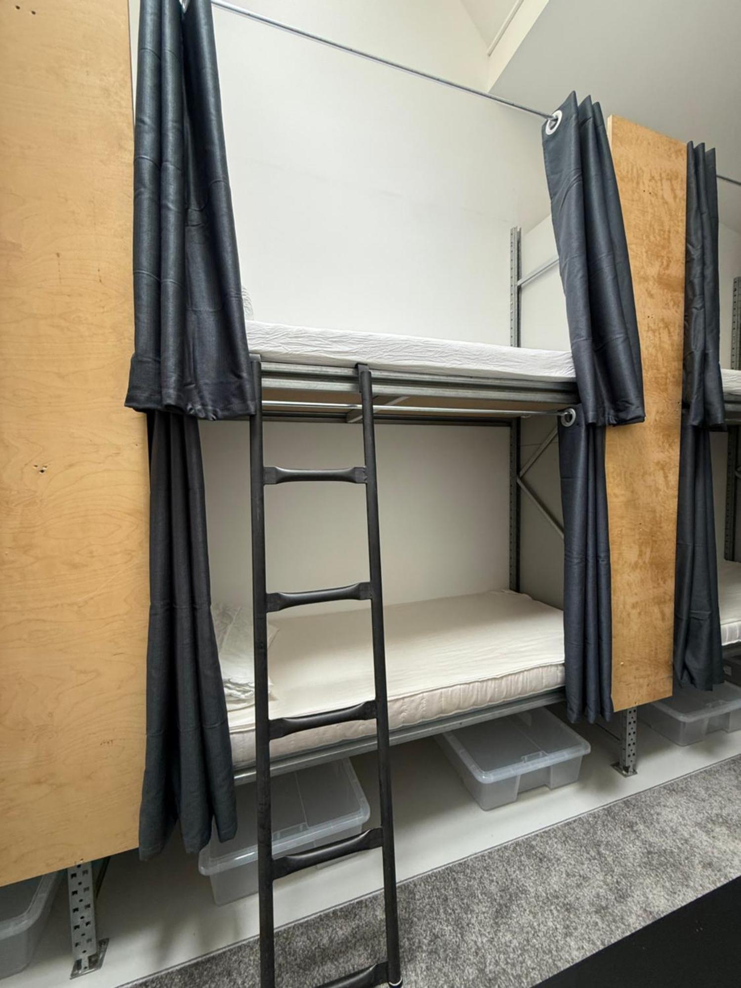 Bett im gemischten Schlafsaal mit 10 Betten