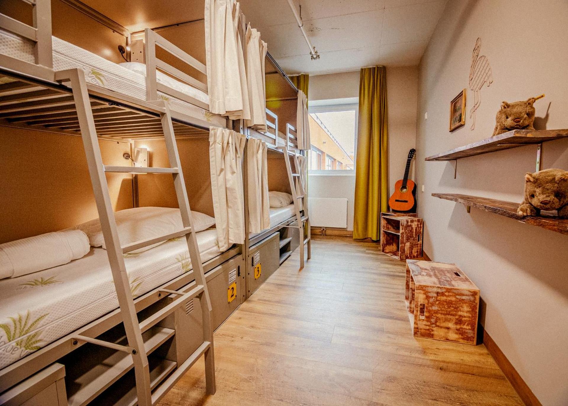 Bed 6-Bed Mixed Dormitory Room
