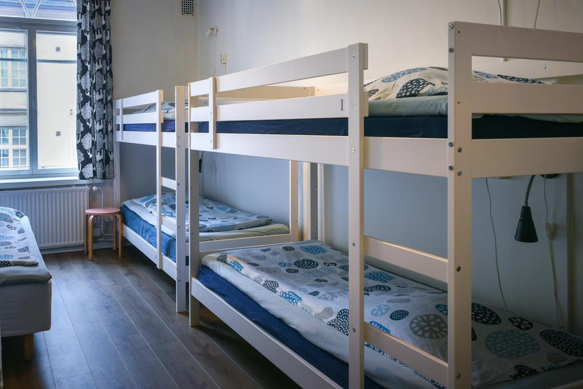 Einzelbett im Frauenschlafsaal mit 6 Betten