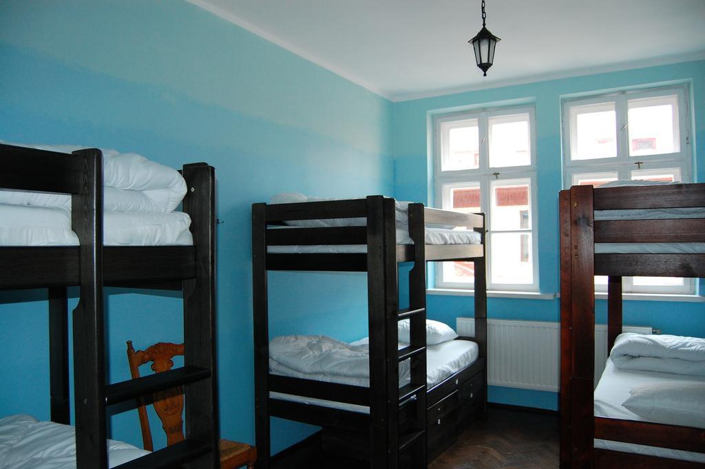 Bett im gemischten 6-Bett-Schlafsaal