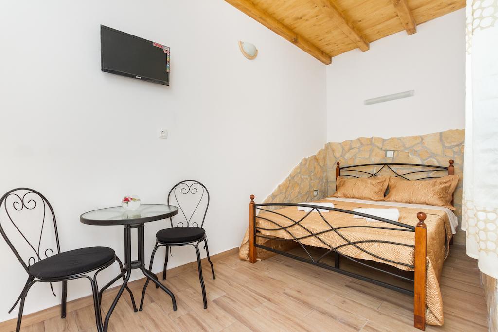 Bett im Frauenschlafsaal mit 4 Betten