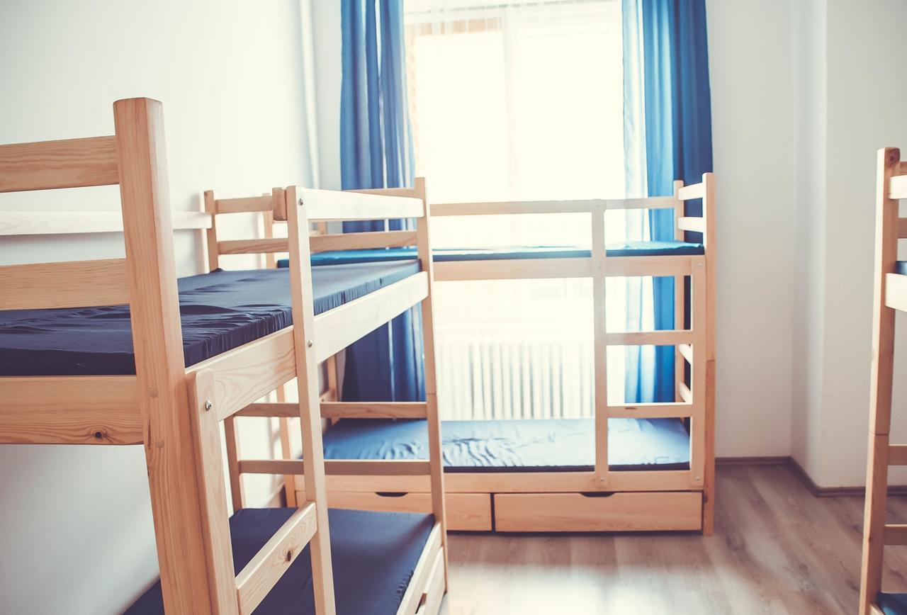 Etagenbett im gemischten Schlafsaal