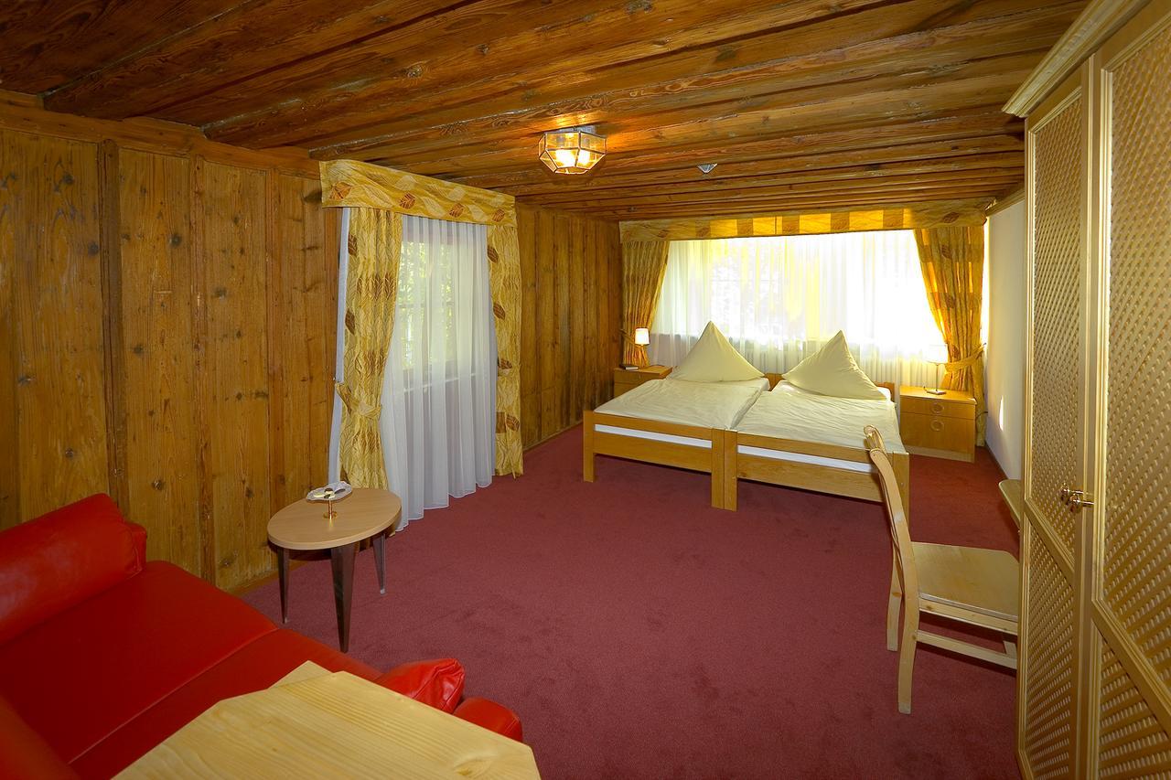 Deluxe Doppel-/Zweibettzimmer