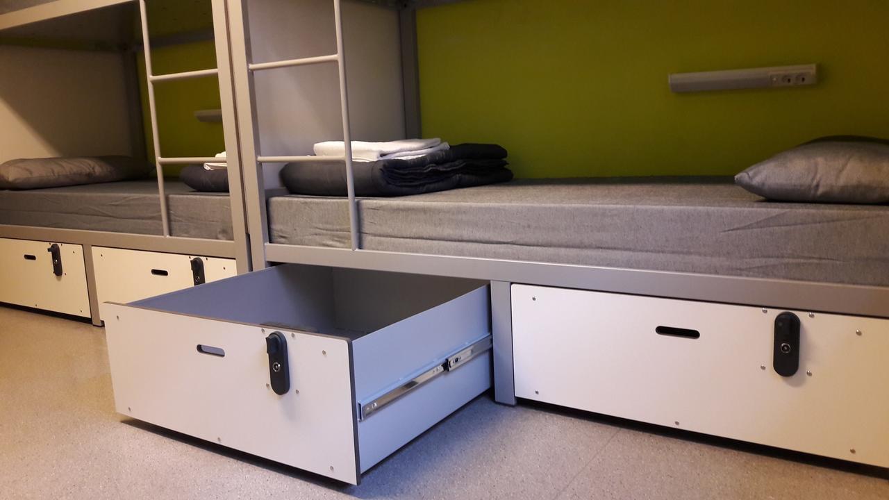 Einzelbett im 8-Bett-Schlafsaal für Männer