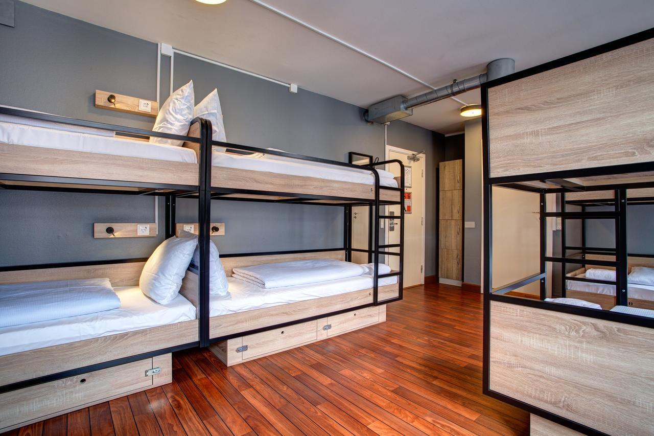 Bett im gemischten Schlafsaal mit 10 Betten