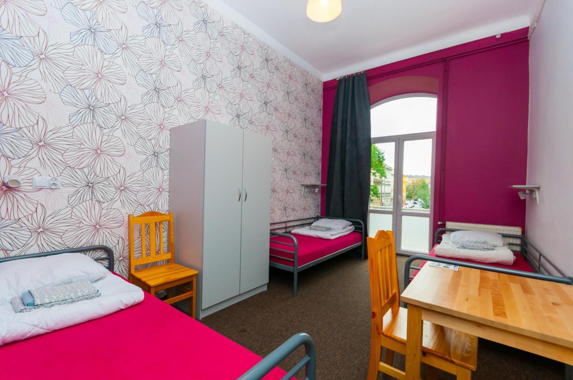 Dreibettzimmer mit eigenem Bad