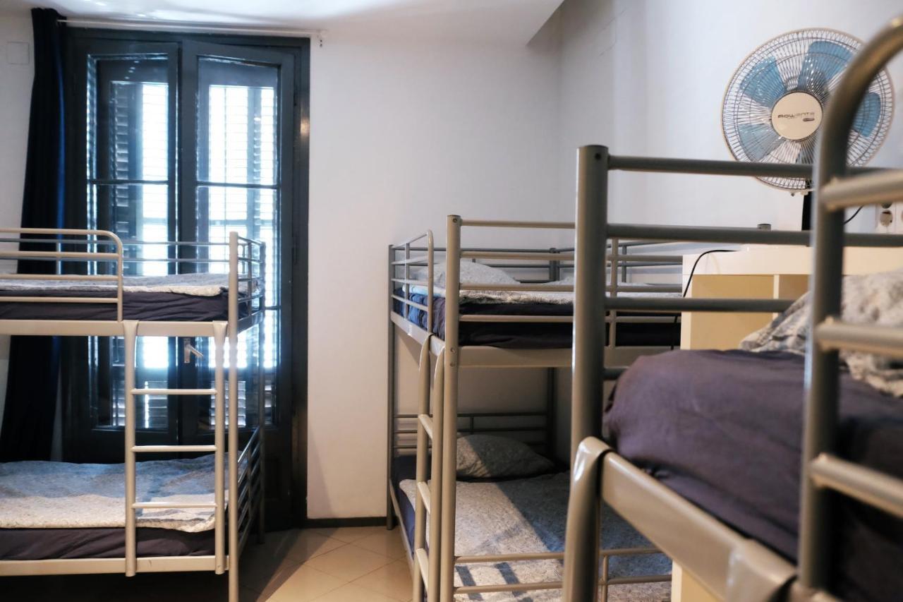 Etagenbett im gemischten Schlafsaal mit 8 Betten