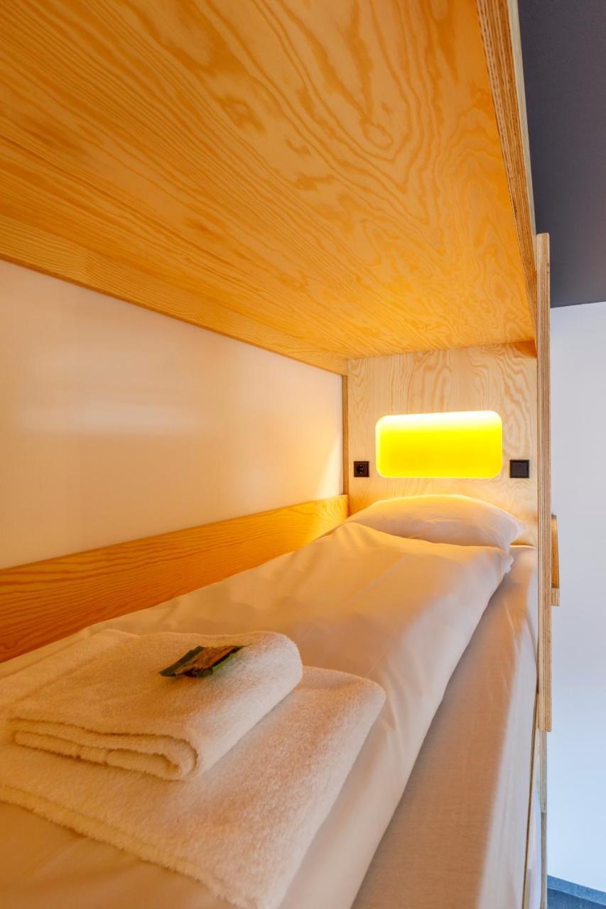 Quadruple Room Bathroom