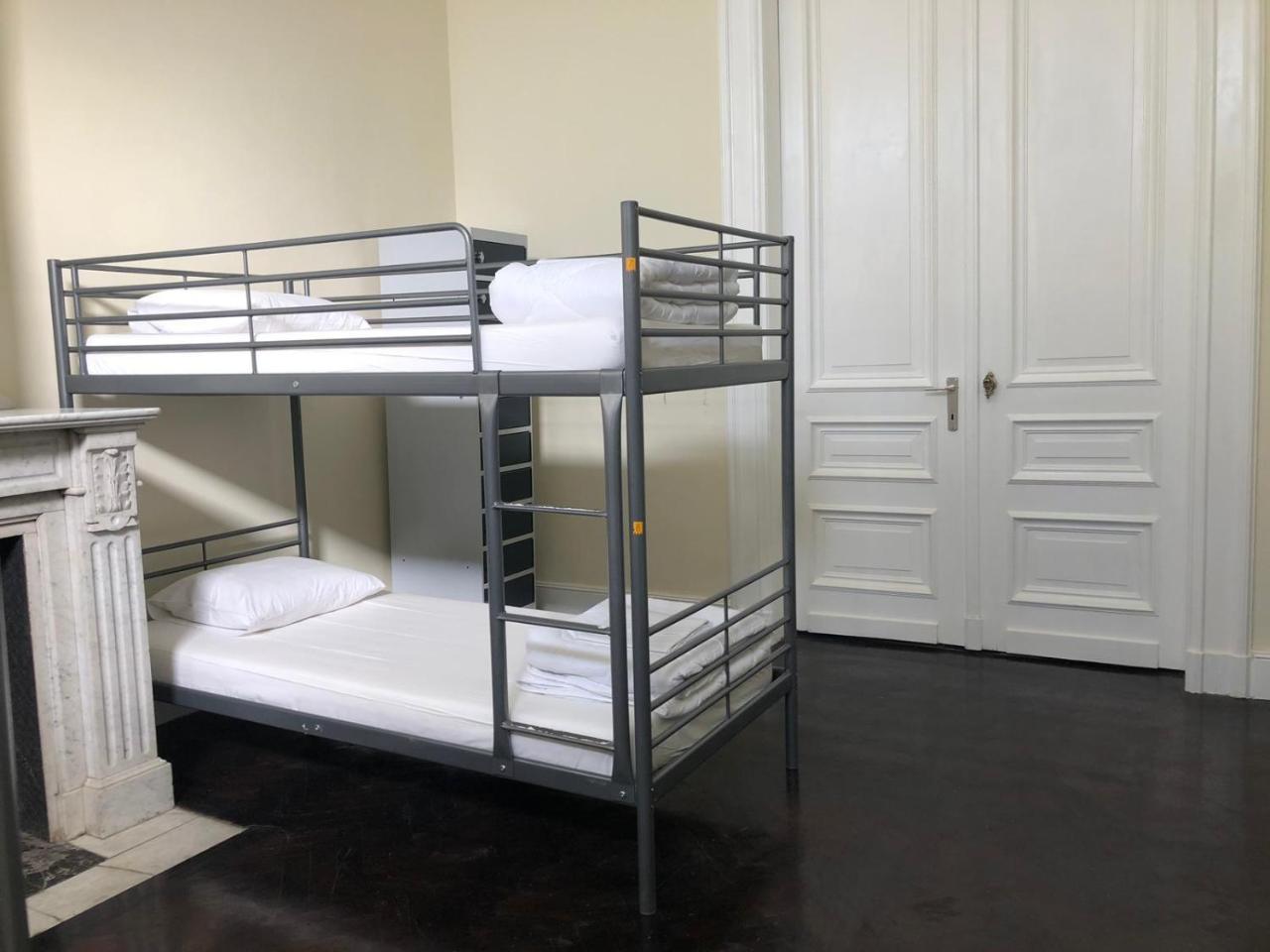 Einzelbett in einem Schlafsaal mit 12 Betten (Frauen)
