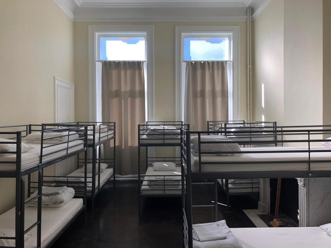 Bett im gemischten Schlafsaal mit 12 Betten