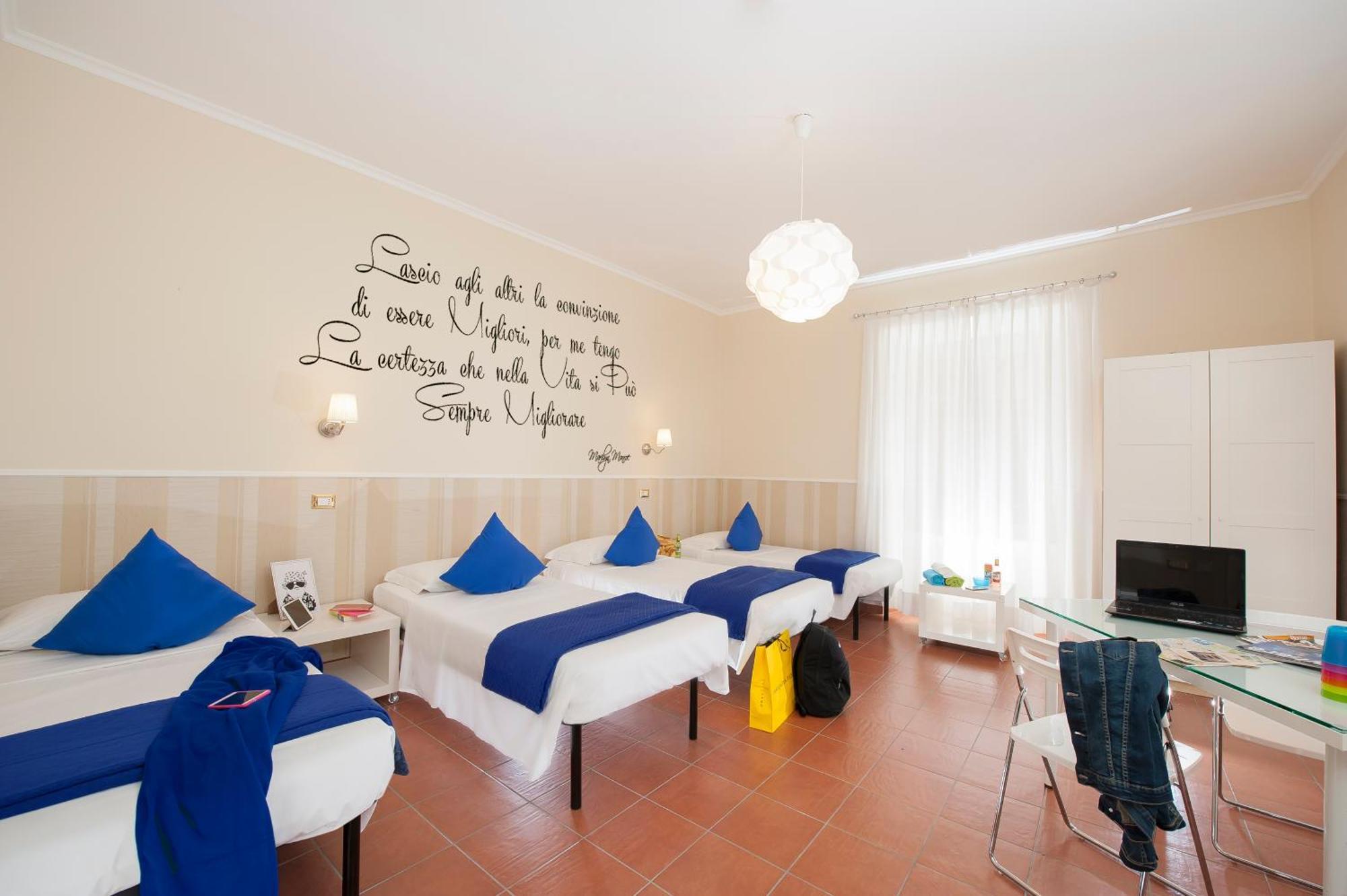 Vierbettzimmer mit Gemeinschaftsbad