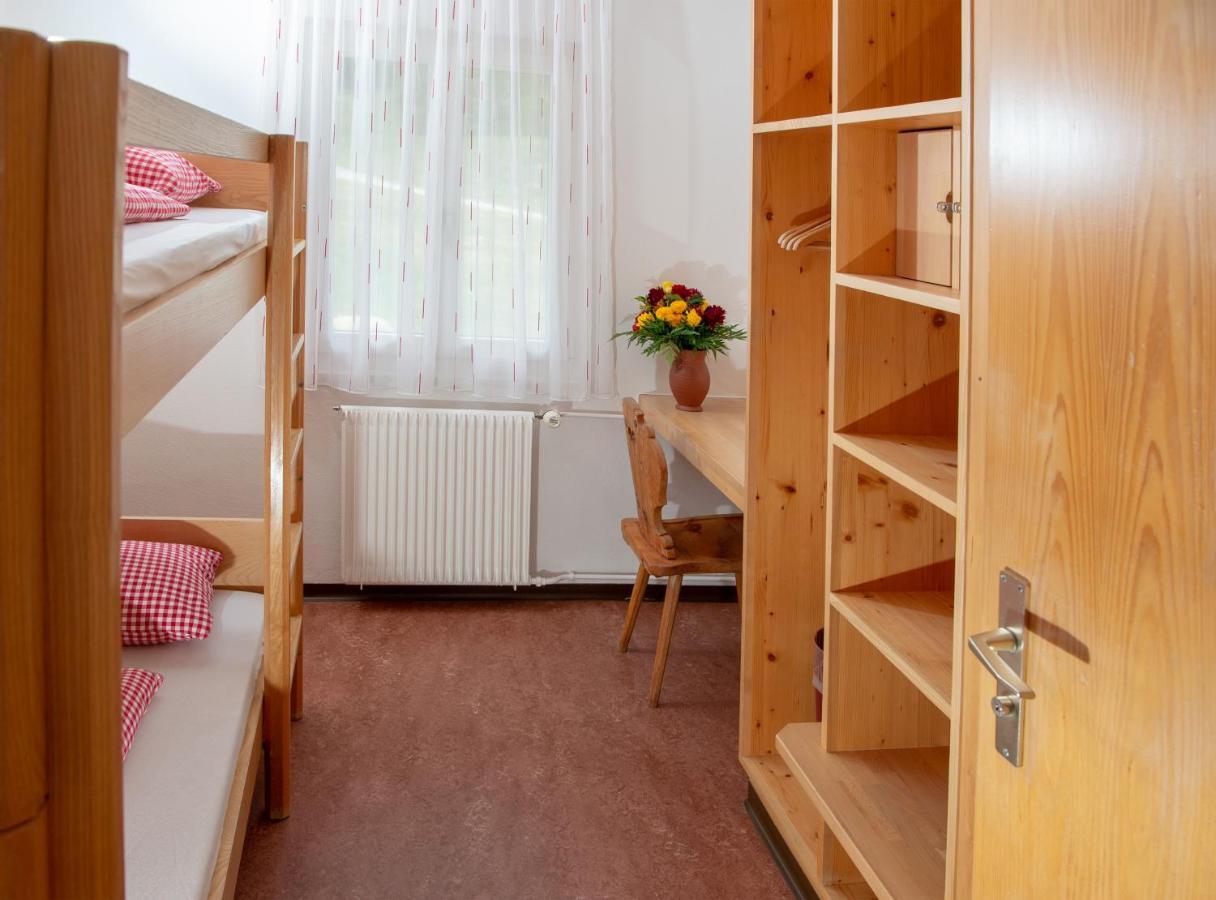 Standard Zweibettzimmer mit Bergblick