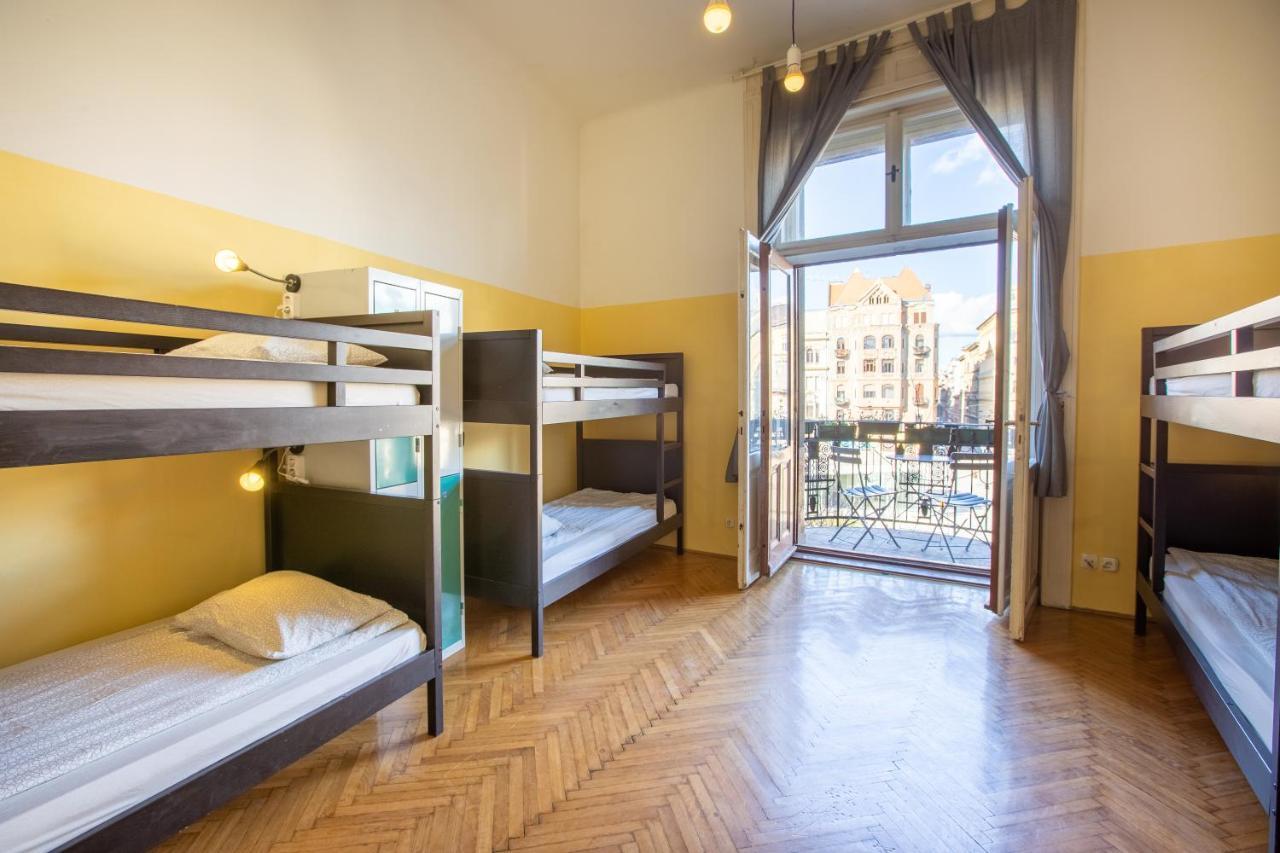 Bed in 6-Bed Mixed Dormitory Room,981862078:JPEG