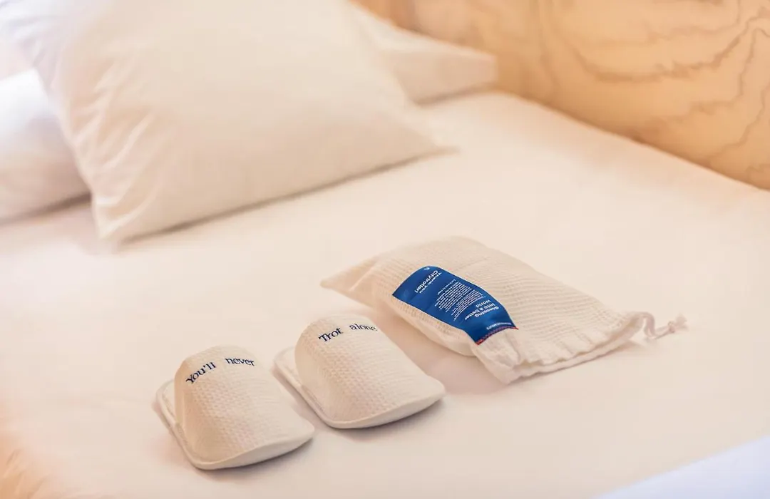 Colo Colo Hostel - Single Private Beds-1
