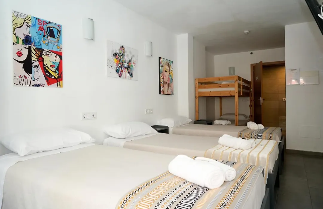 New Art Hostel - Albergue Juvenil-1