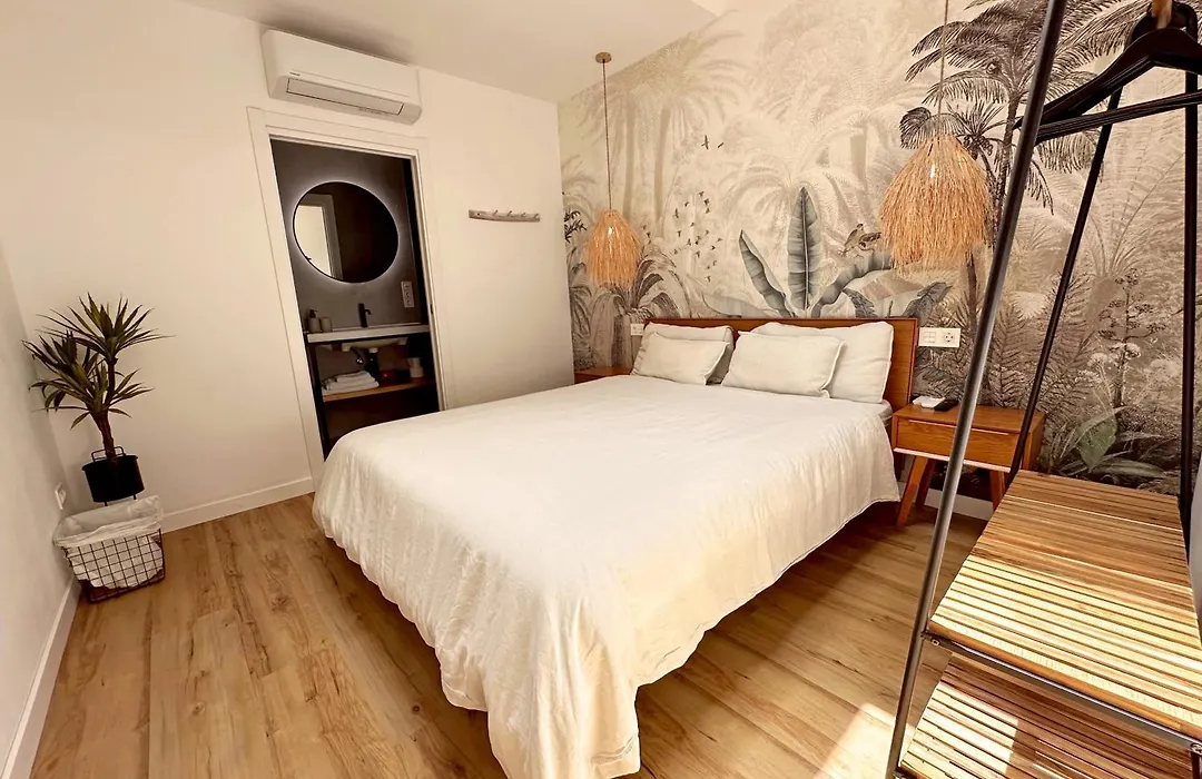 Surfing Etxea - Surf Hostel-1