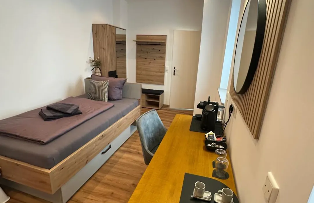 Artemis Zimmervermietung 5 Ein Bettzimmer-1