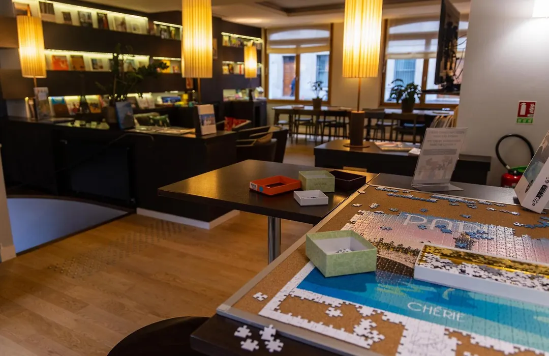Adveniat Paris-1