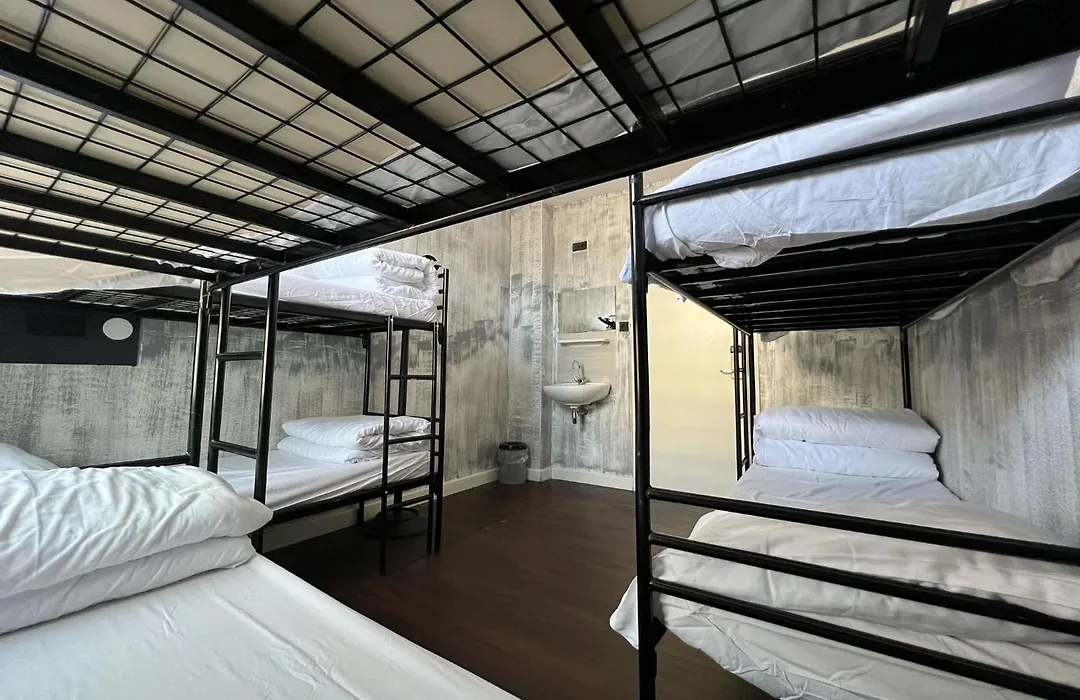 Amigo Hostel-1