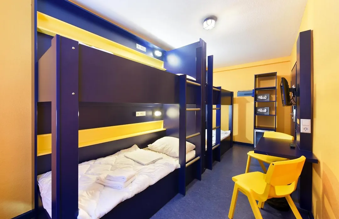 Bed'Nbudget City-Hostel-1
